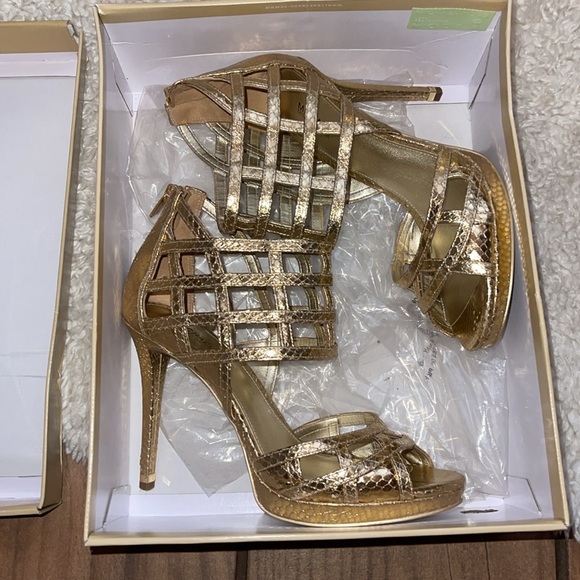 Michael Kors Trinity platform metallic leather heels Gold - Picture 7 of 8